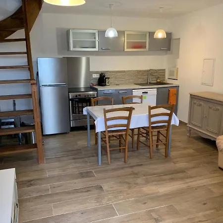 Prázdninový dům Maison En Pierre - Proche De La